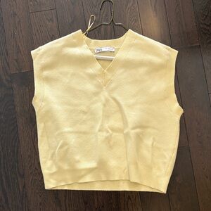 Zara Pale Yellow V-Neck Knit Vest